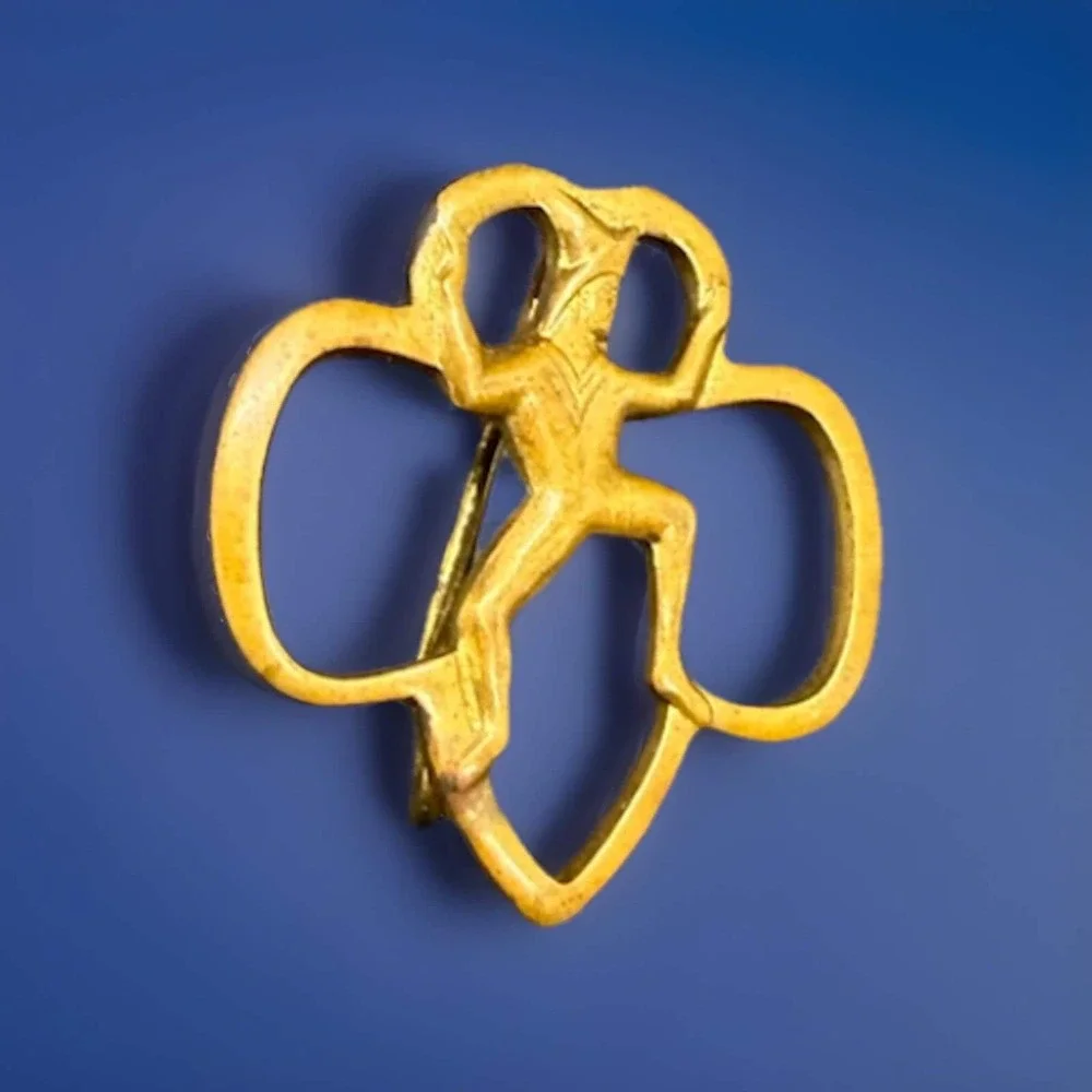 Vintage Brownie Girl‎ Scouts Trefoil Elf Membership Pin, Brass C-Clasp, 1930-50s